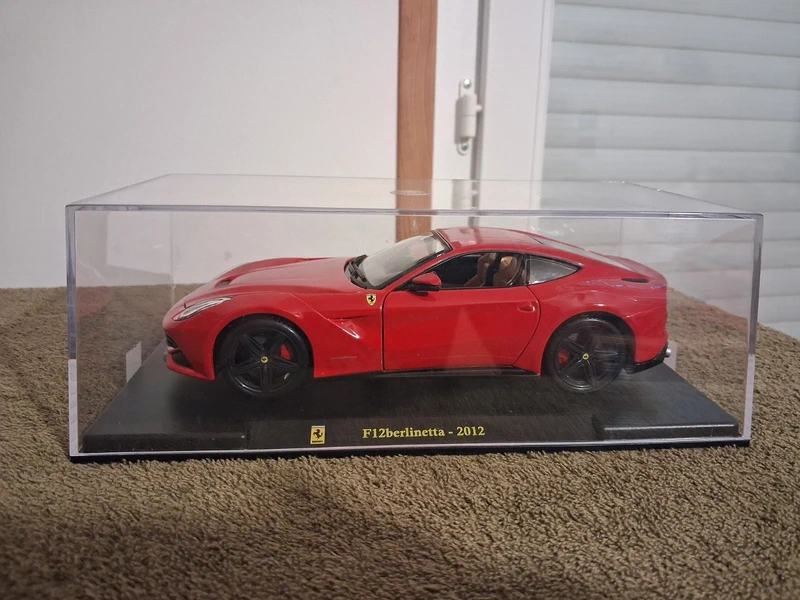 Ferrari F12 Berlinetta 1/24
