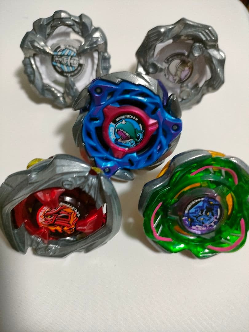 Lotto sfuso collezione BEYBLADE X Beyblade set 4 giocattoli Battle Tops completi