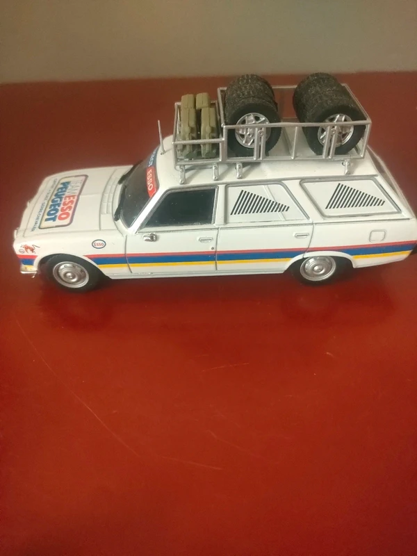 Miniature 1 /43