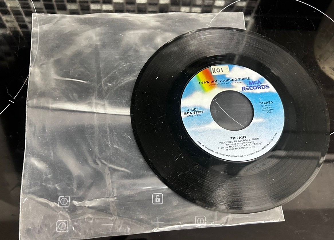 Tiffany - I Saw Him Standing There - 7” Vinyl Single - Free P&P