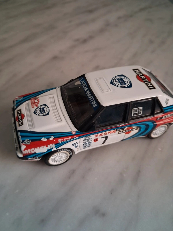 Lancia delta integrale martini 1/43