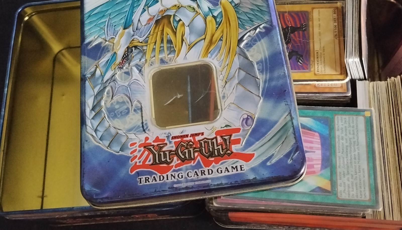 Große Yu-Gi-Oh Sammlung ca. 390 Karten | In 2 Retro Tin Boxen |