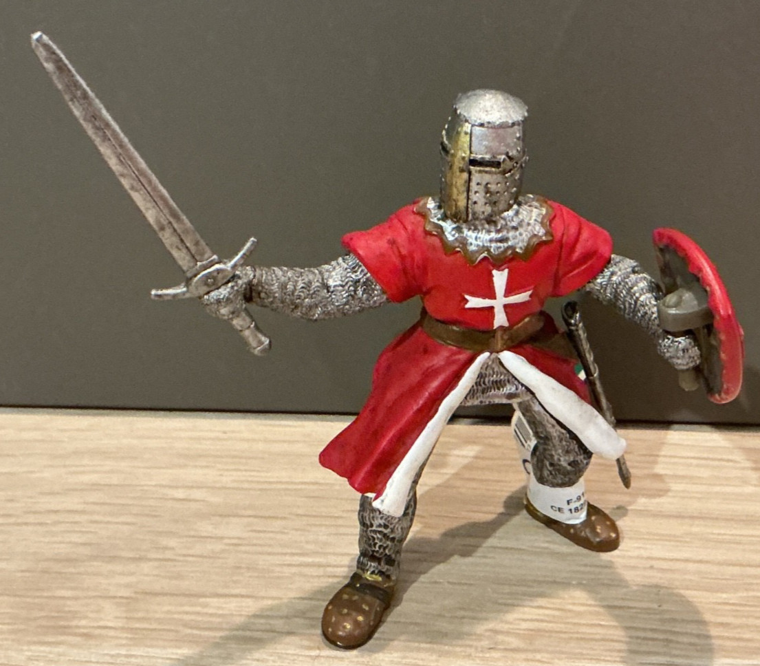 Papo 2008 Knight Of Malta Figure (39926) Retired Red & White Cross New With Tags