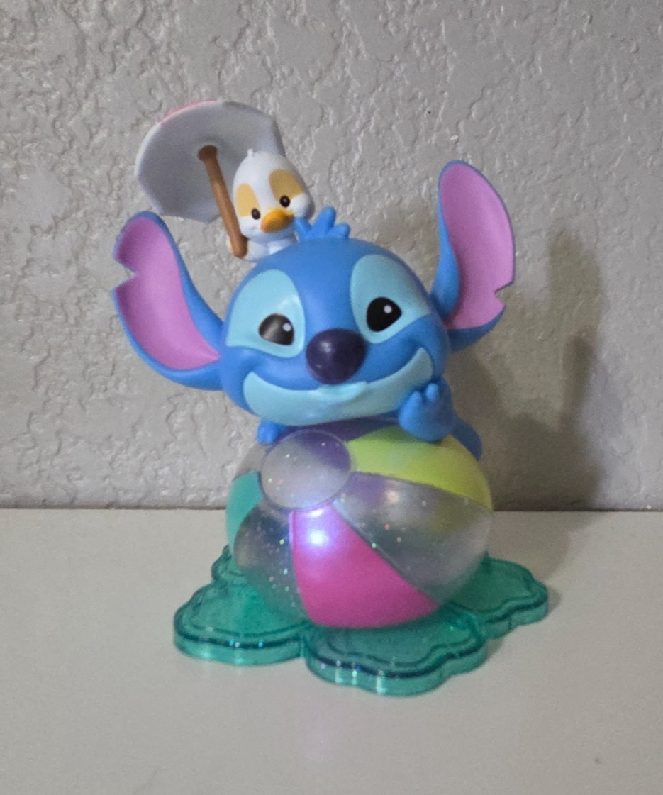 Happy Haul Disney Stitch Splash Zone Mini Figure Beach Ball RARE Chase NEW