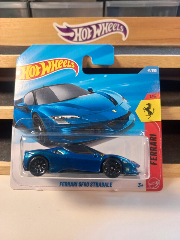 Ferrari SF90