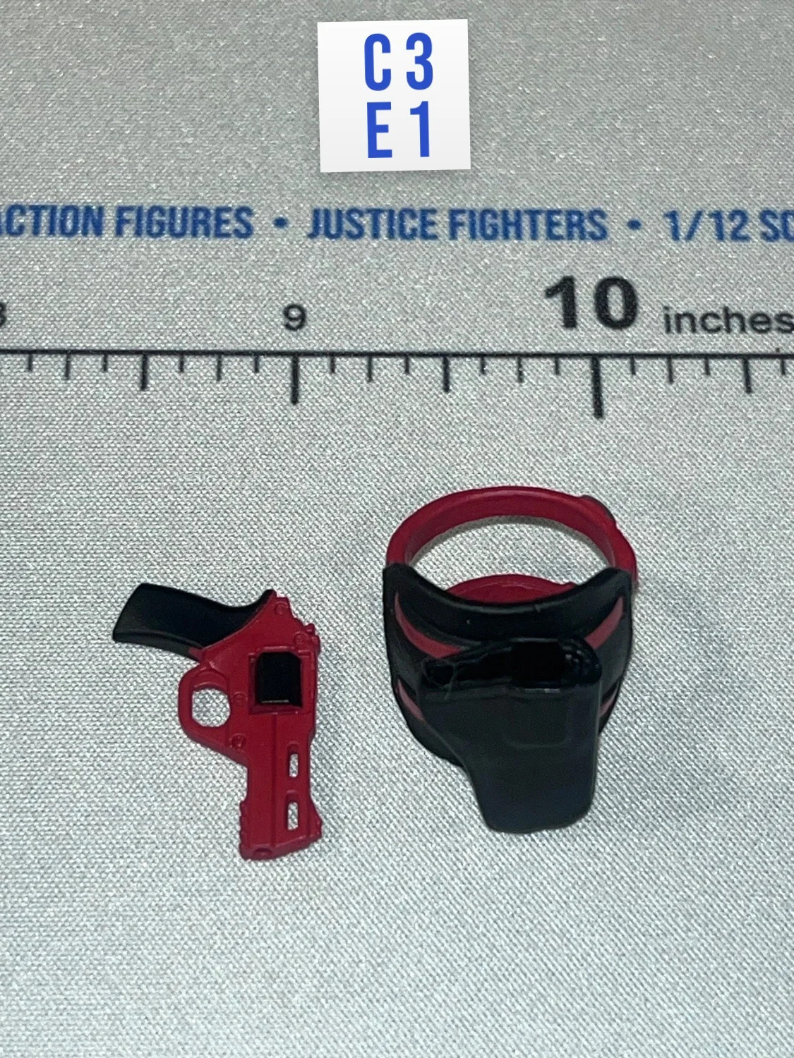 1/12 Scale Pistol and Right-Side Thigh Holster - Pandora Exclusive (Black)