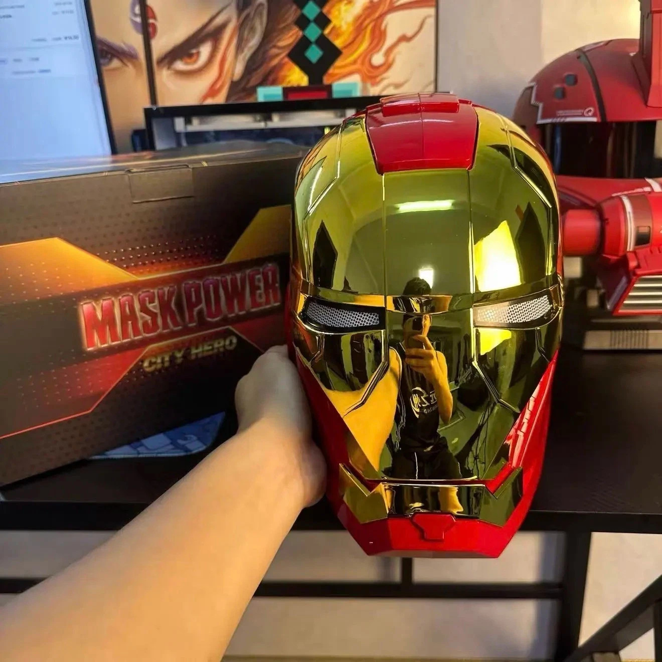 Iron Man Gold MK5 Helmet, Voice-Activated Electronic Open & Close Mask
