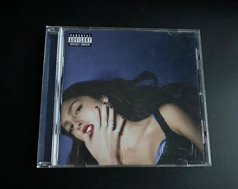 Olivia Rodrigo CD- GUTS