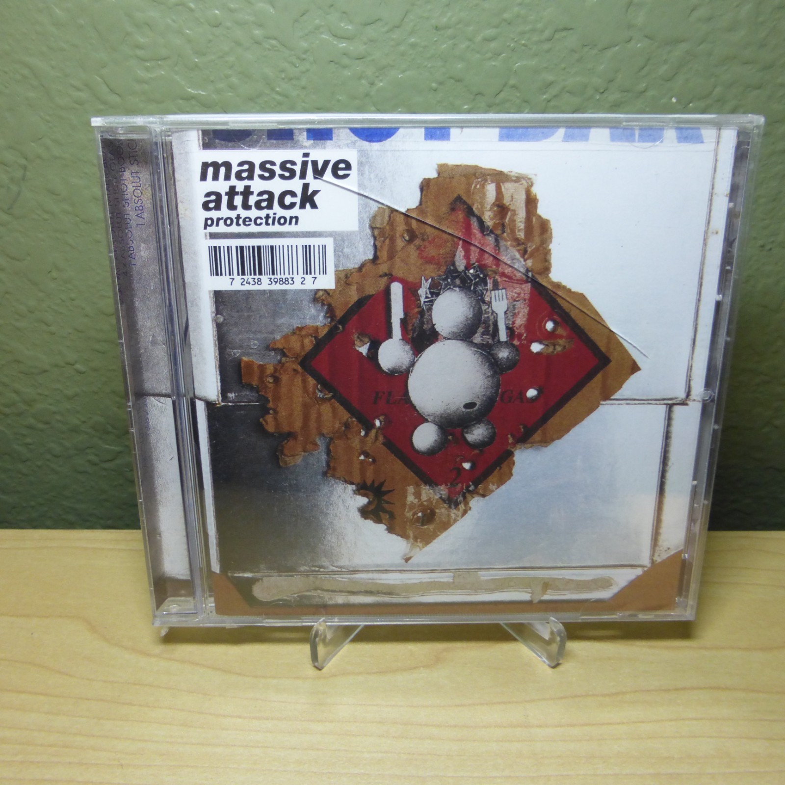 Protection by Massive Attack (CD, 2013) *crack on front* New Factory Sealed