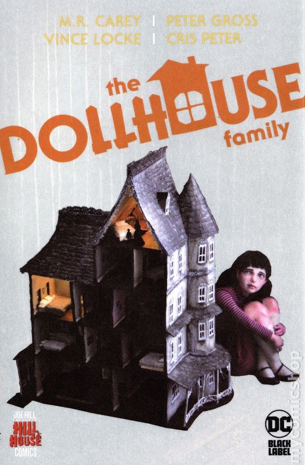 Casa delle Bambole Famiglia HC Hill House Fumetti #1-1ST NM 2020 Immagine Stock