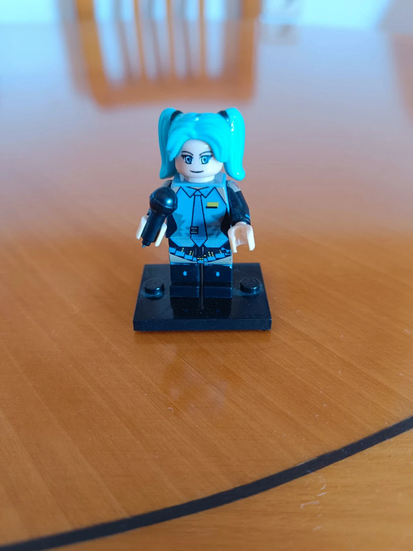 Lego Hatsune Miku
