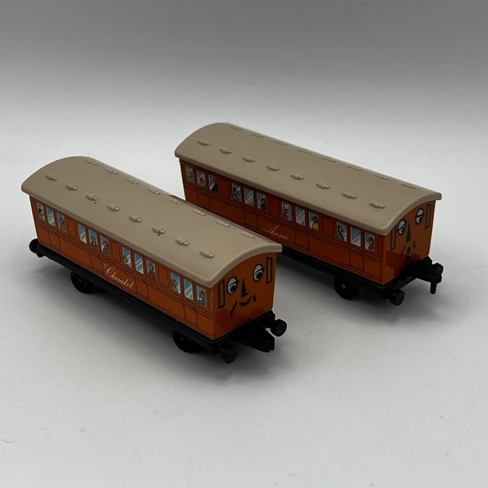 ERTL Thomas & Friends Vintage Annie & Clarabel Plastic Train Carriages #18