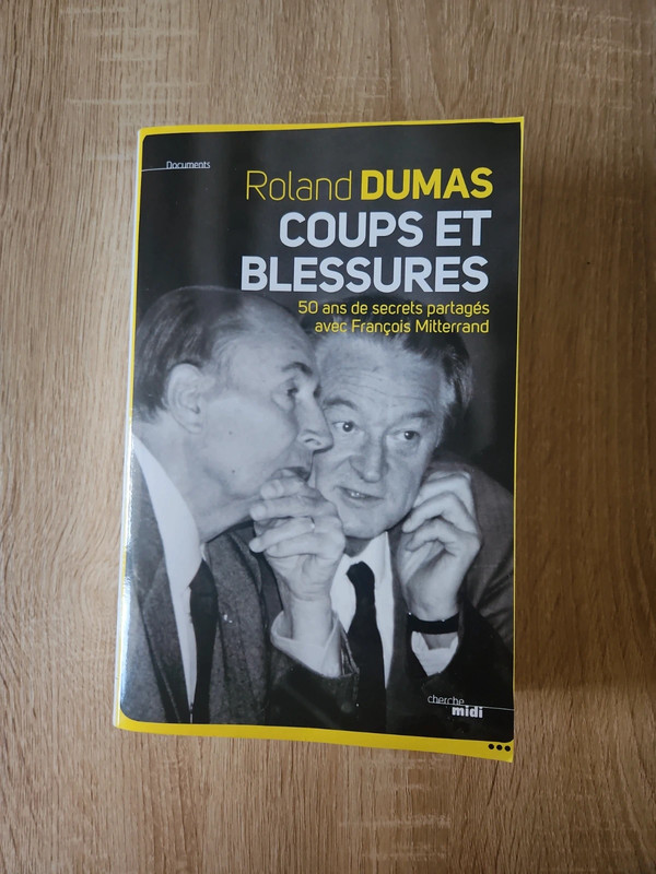Roland Dumas, coups et blessures