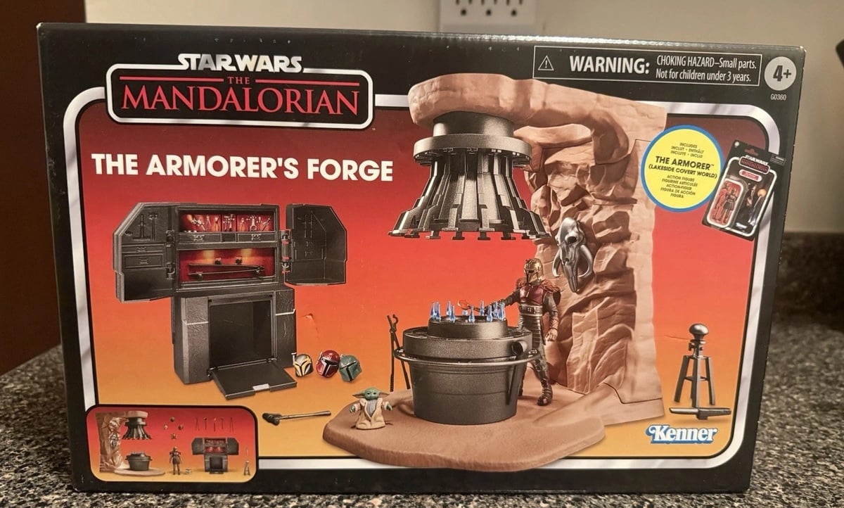 Star Wars The Mandalorian Vintage Collection The Armorer’s Forge Figure Playset