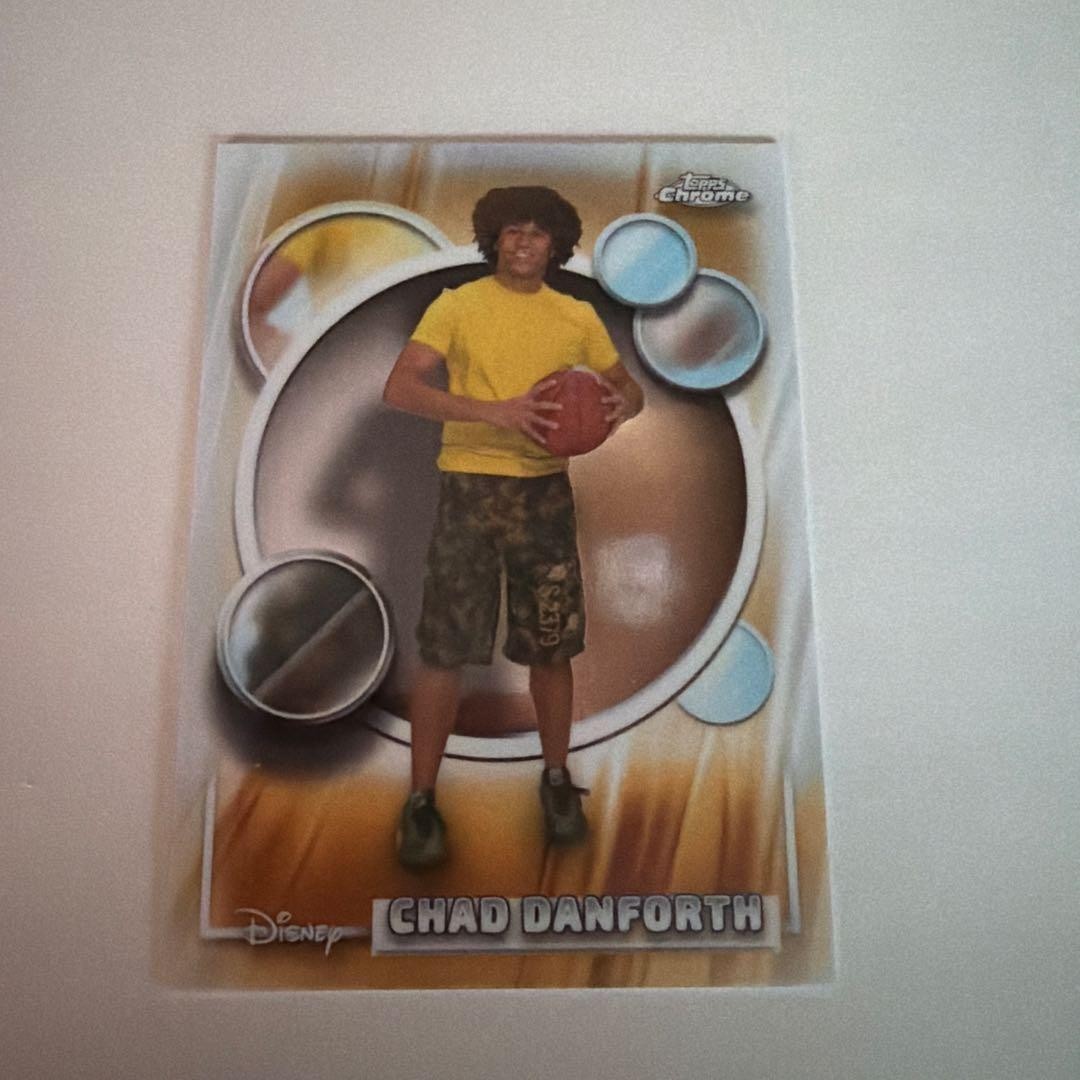 Carta collezionabile Topps Chrome Disney Chad Danforth 2026