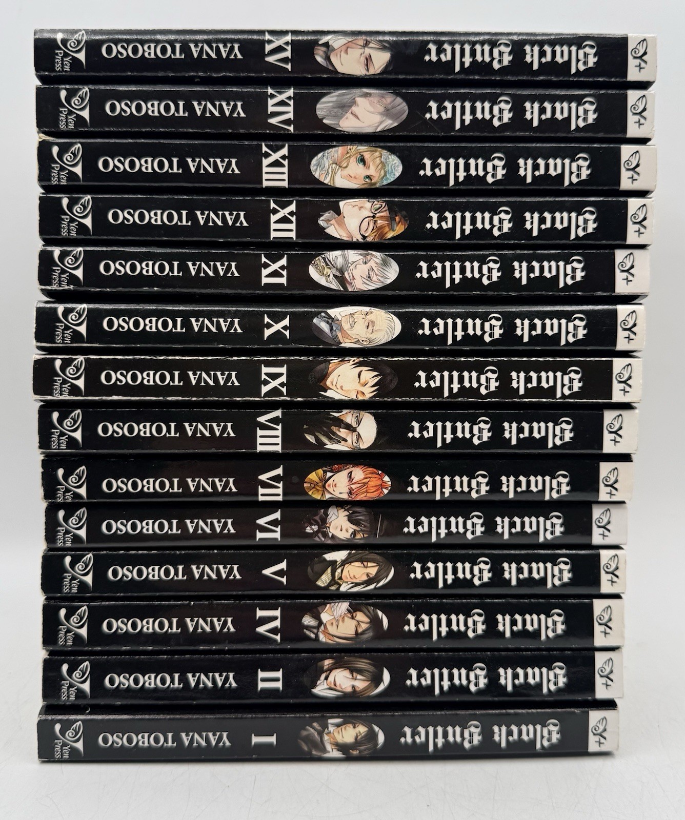 Black Butler Manga lotto di 14 libri tascabili Toboso 1-2 e 4-15