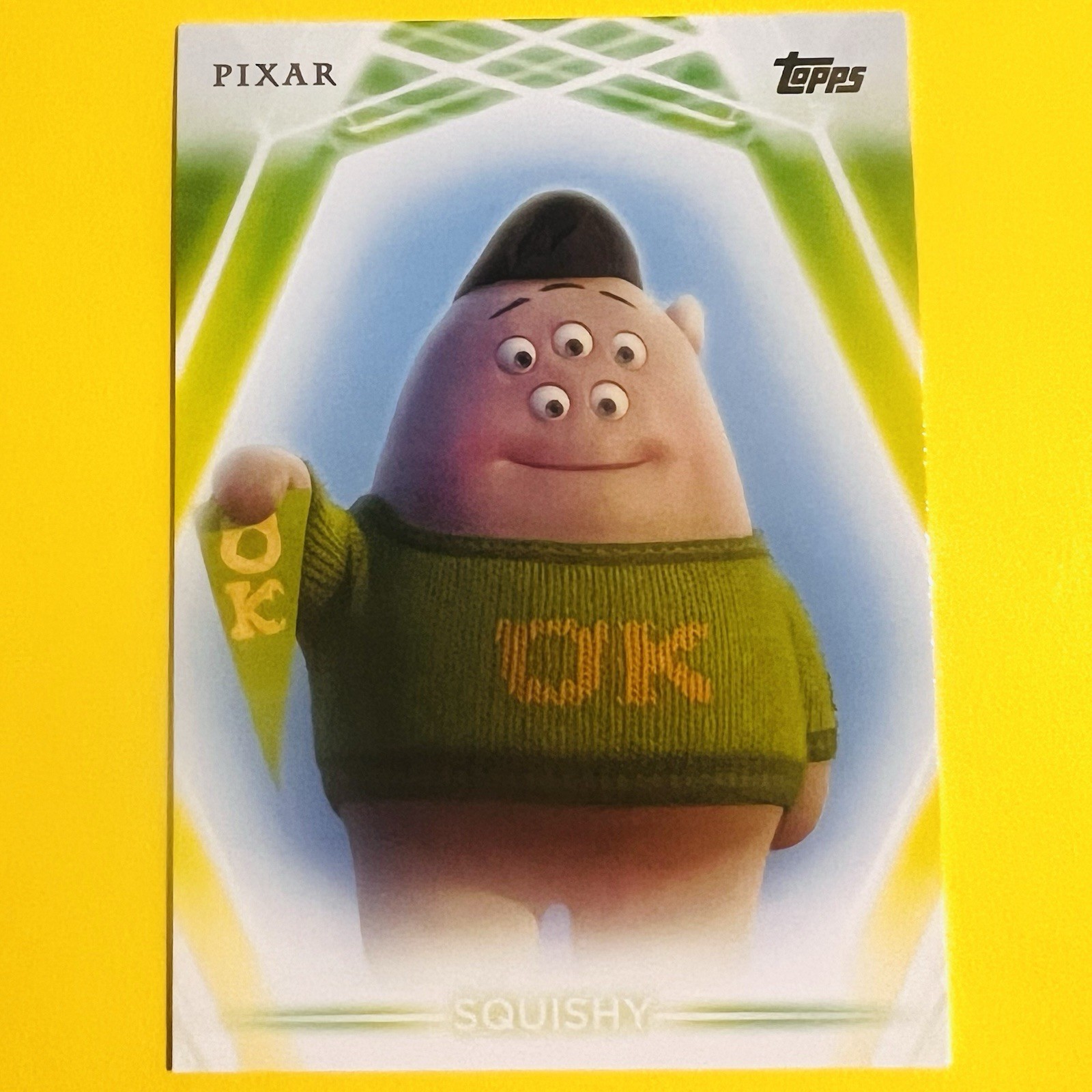 Carta Base 2026 Topps Disney Neon Squishy #122