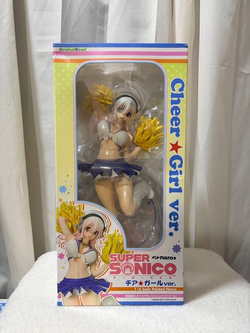 Super Sonico Cheerleader 1/6 Scale Figure