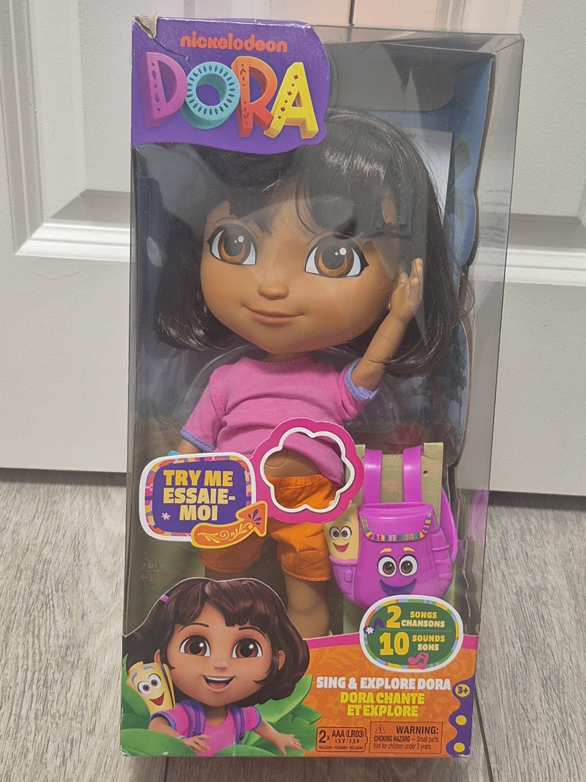Dora The Explorer Sing & Explore Dora bambola 2 canzoni 25+ suoni Nickelodeon NUOVO