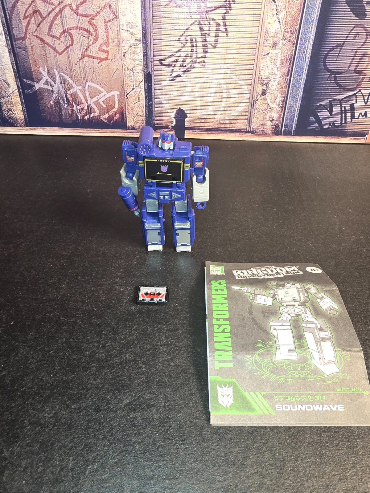Transformers War for Cybertron Legacy Core Class Soundwave Complete