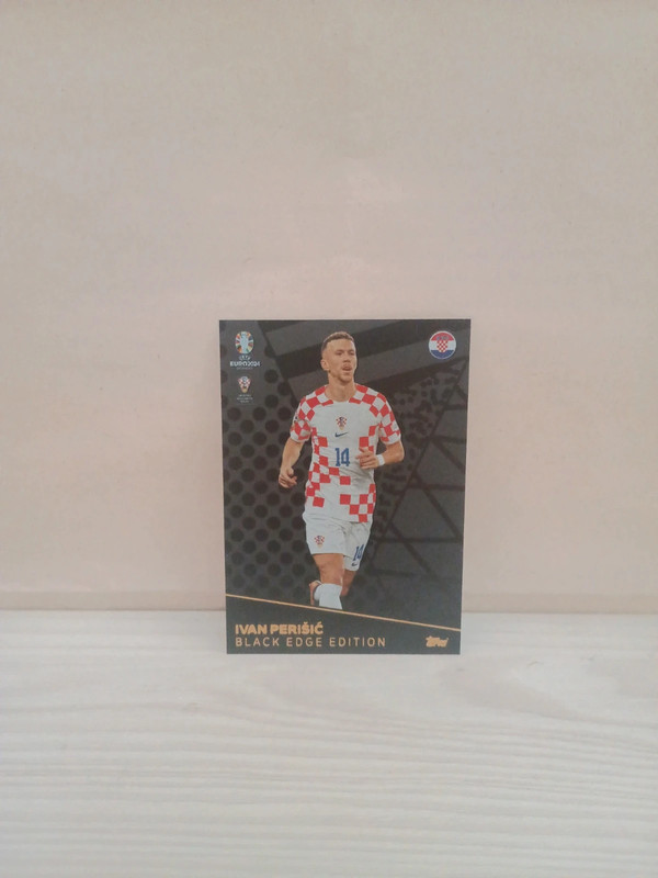 Carta Ivan Perišić Black Edge Edition - Topps Match Attax Euro 2024