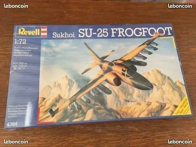 maquette vintage Revell Sukhoi SU-25 Frogfoot , neuve
