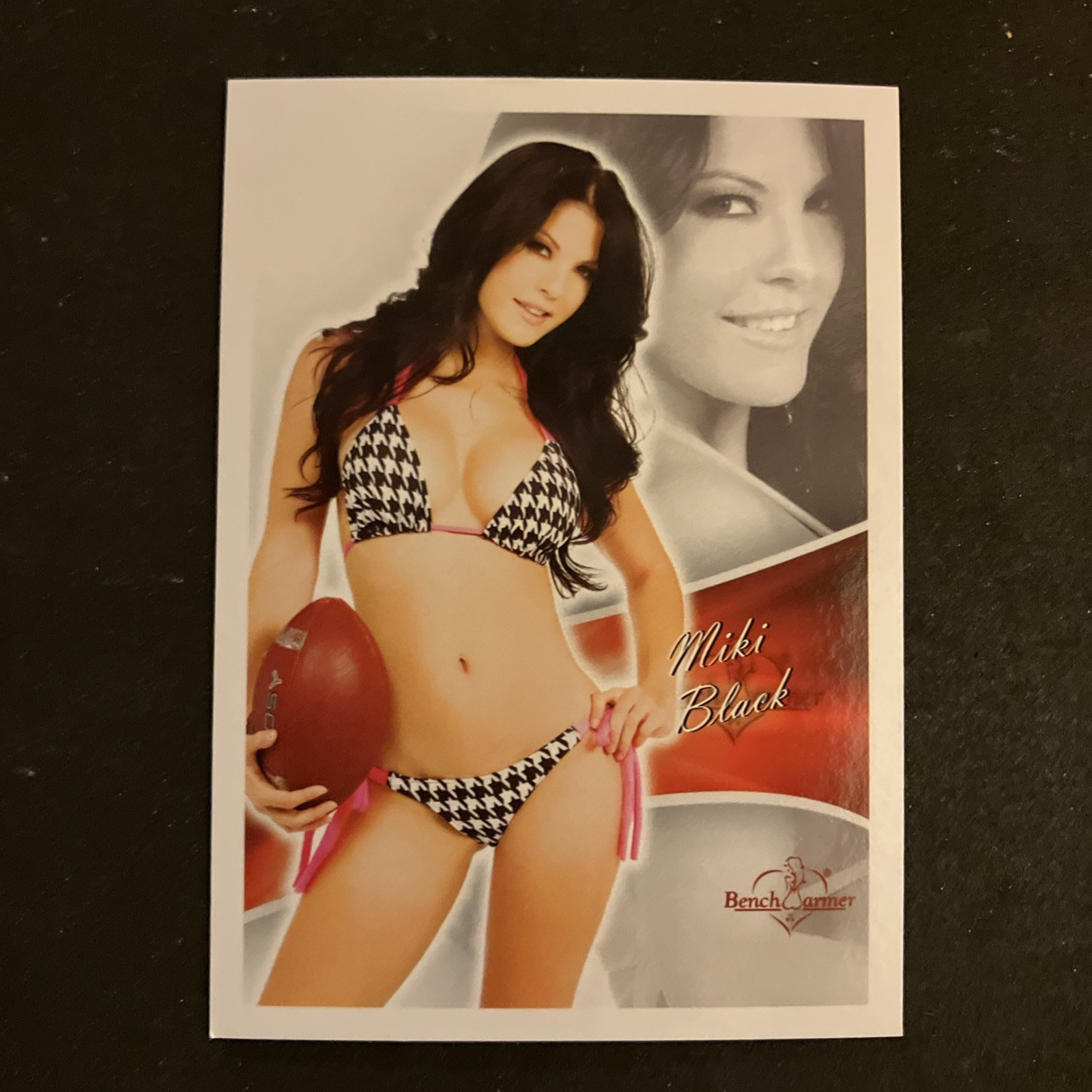 2013 Bench Warmer Bubble Gum   - #32 - Miki Black