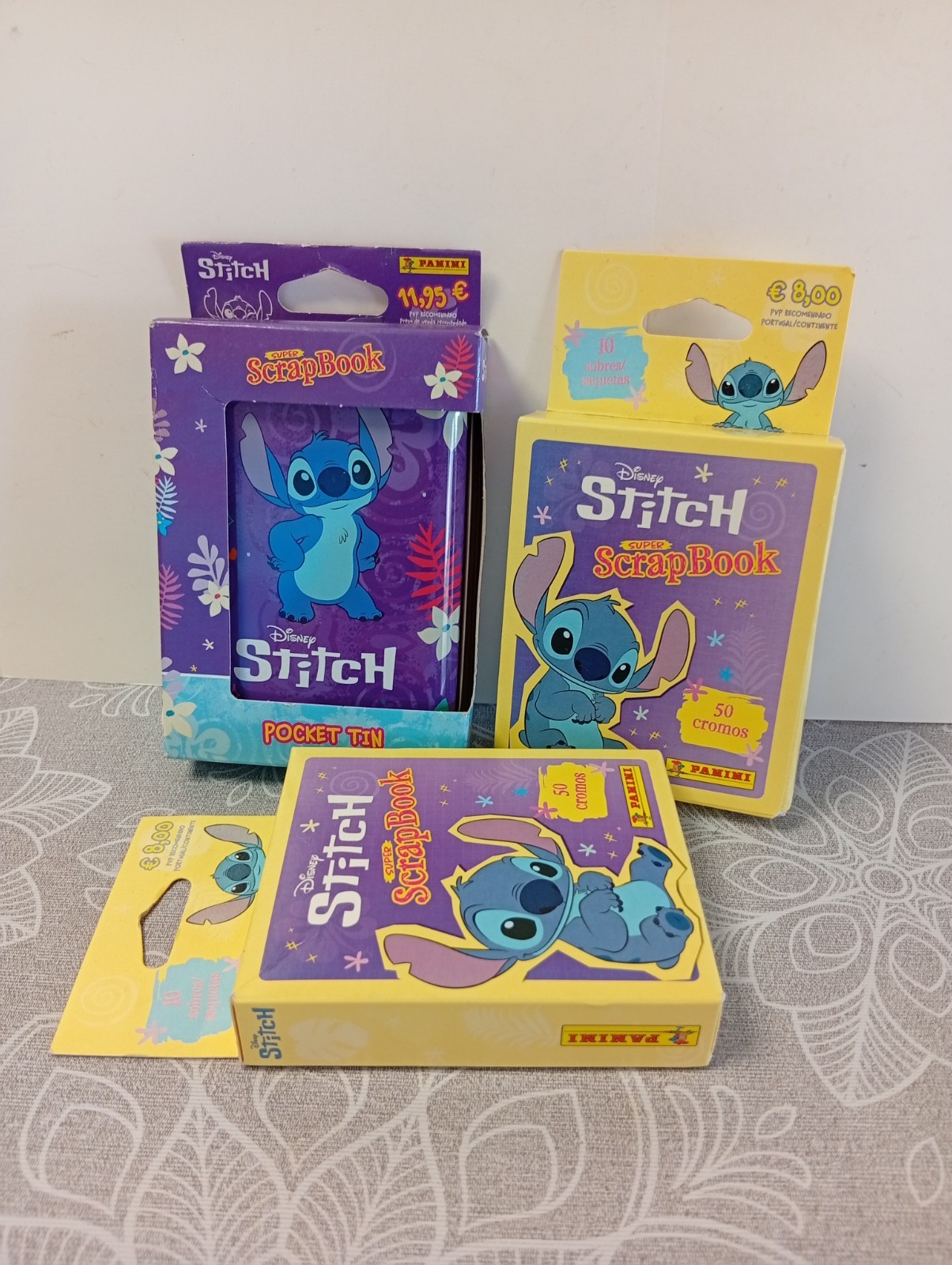 30 SOBRES CROMOS STITCH PANINI POCKET  TIN SIN ABRIR (2)-CAJA METALICA NUEVOS-