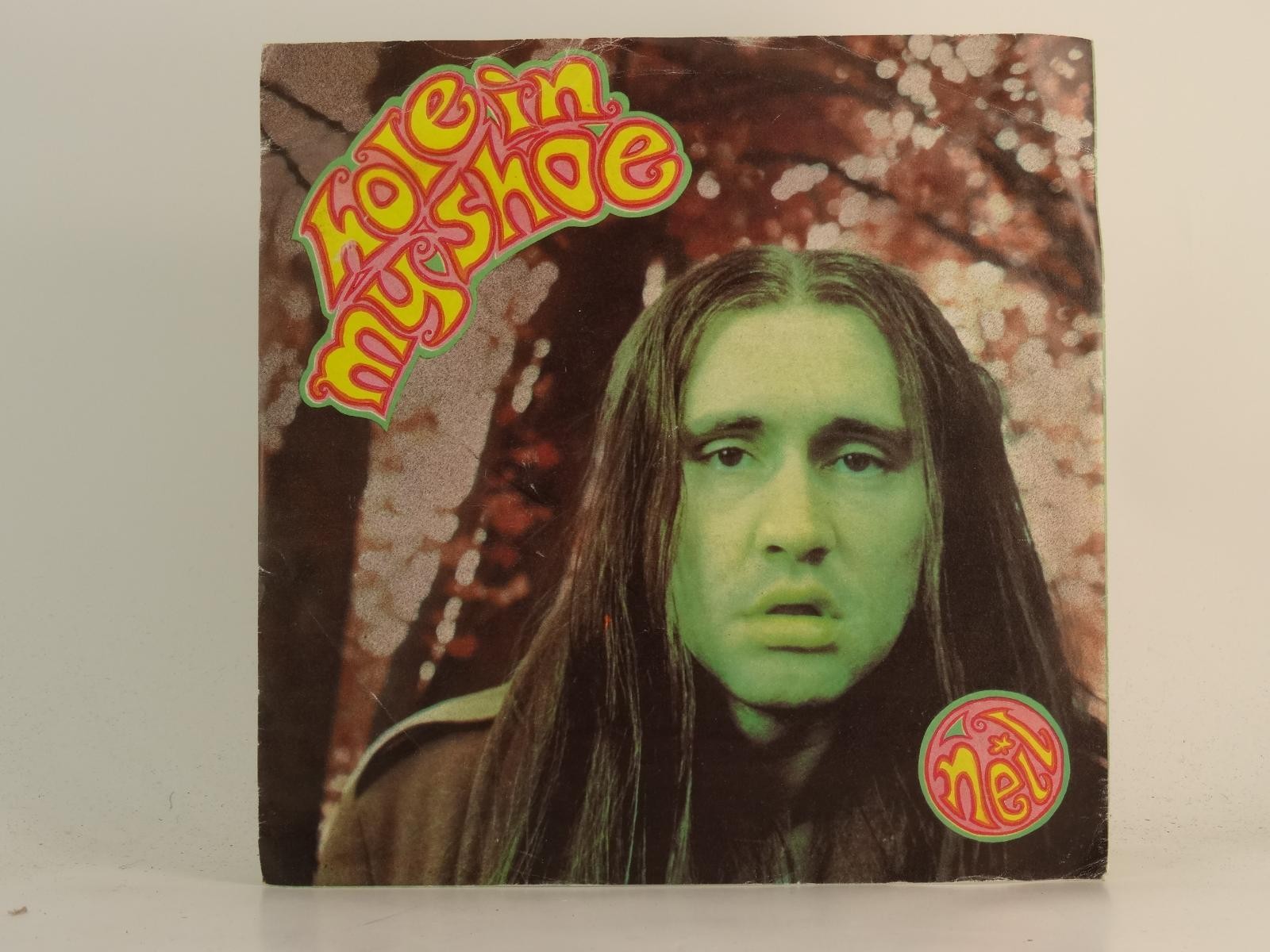 NEIL HOLE IN MY SHOE (1) (78) 2 Track 7" Single plus Picture Sleeve WEA