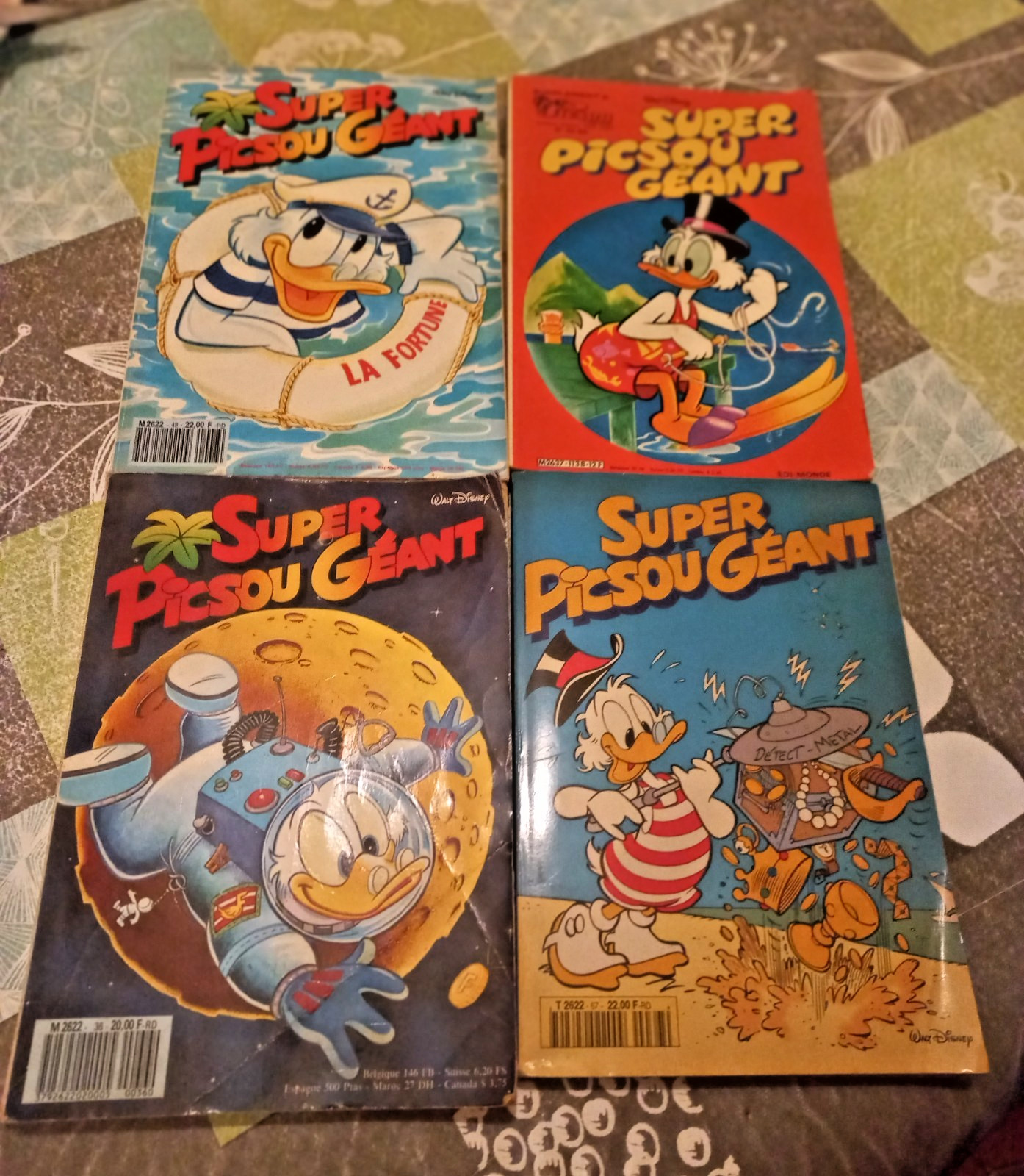 lot de  4 Super picsou géant n° 36 ,48, 67 et 113 bis bon état