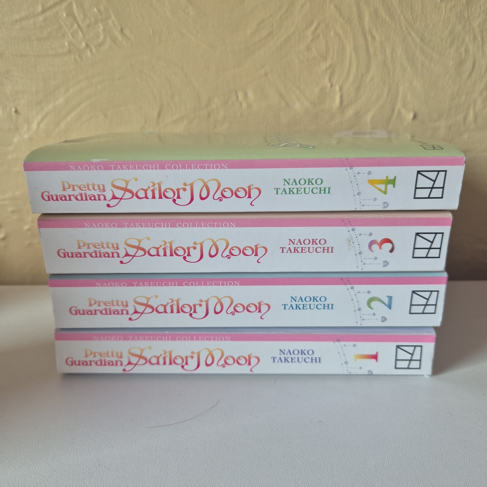 Pretty Guardian Sailor Moon Naoko Takeuchi Collection Volumes 1-4 Manga Kodansha