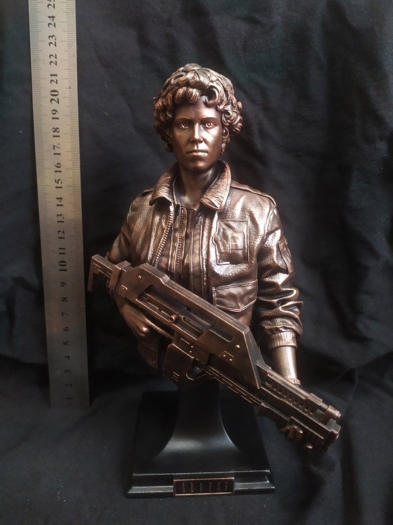 Statua busto figura stampa 3D Alien Ellen Ripley personalizzata modello regalo da collezione