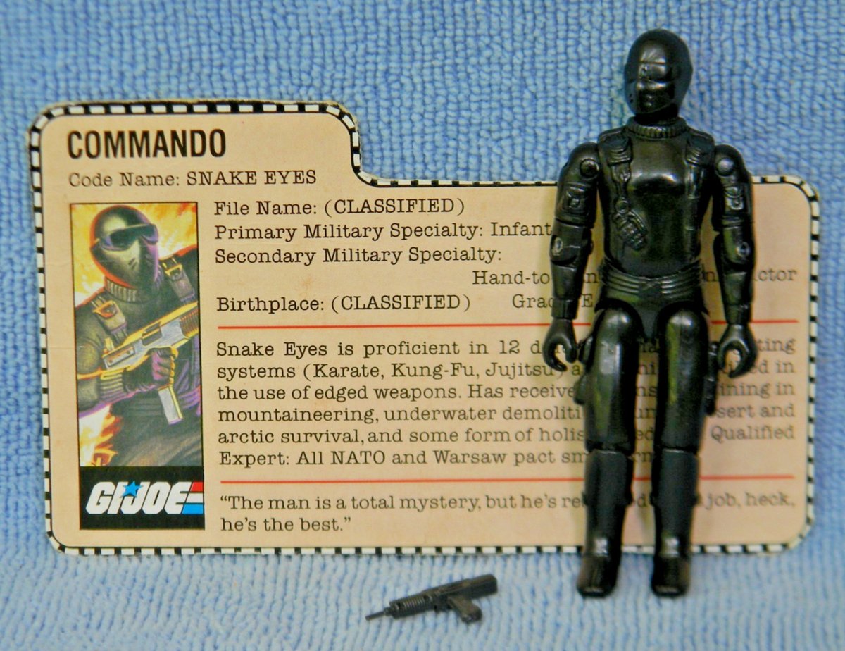 GI Joe Snake Eyes 1982 con scheda
