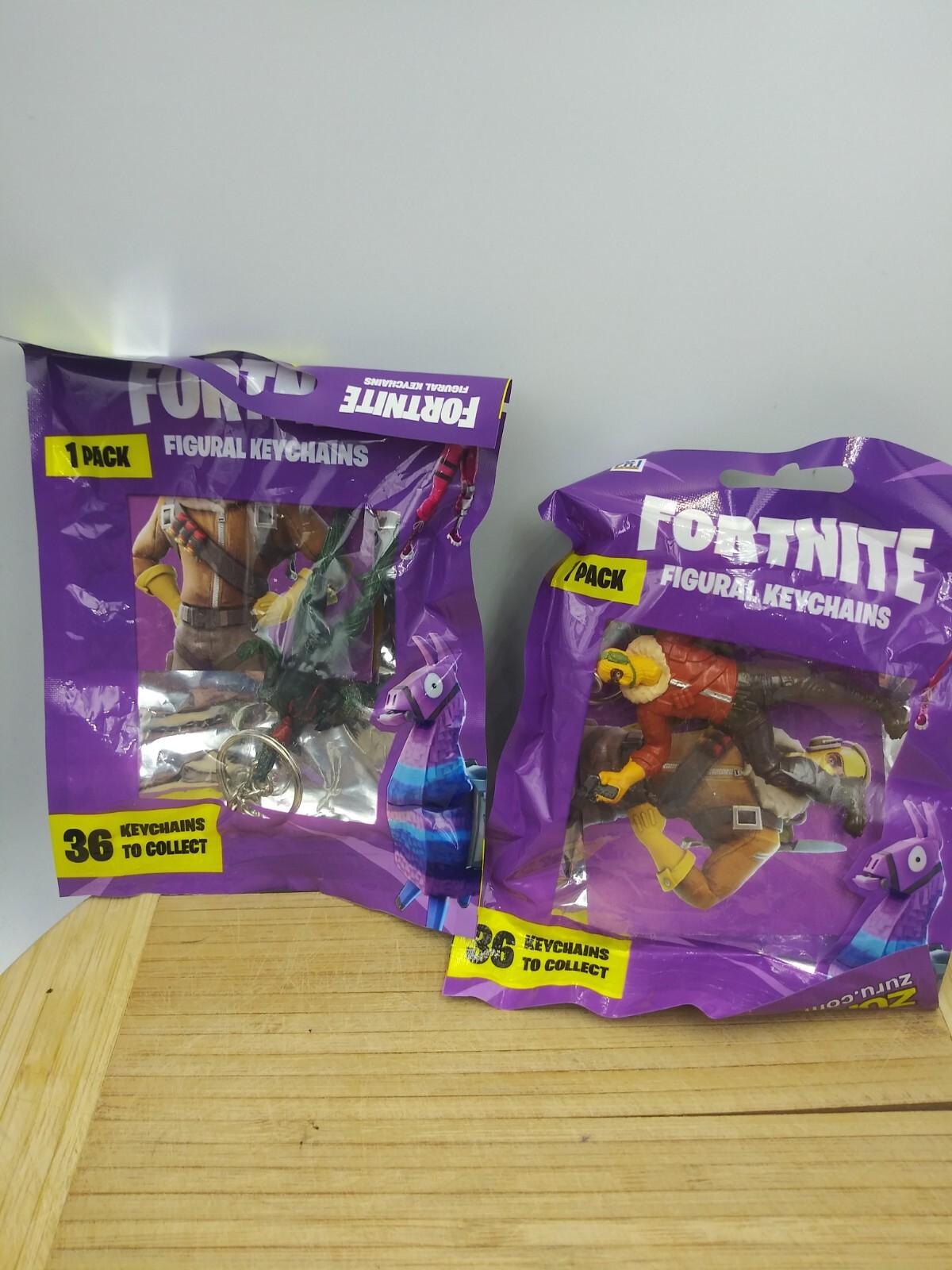 FORTNITE Lotto di (2) Personaggi Portachiavi 3D Zaino Appendiabiti Giocattoli *Nuovi/Sigillati*