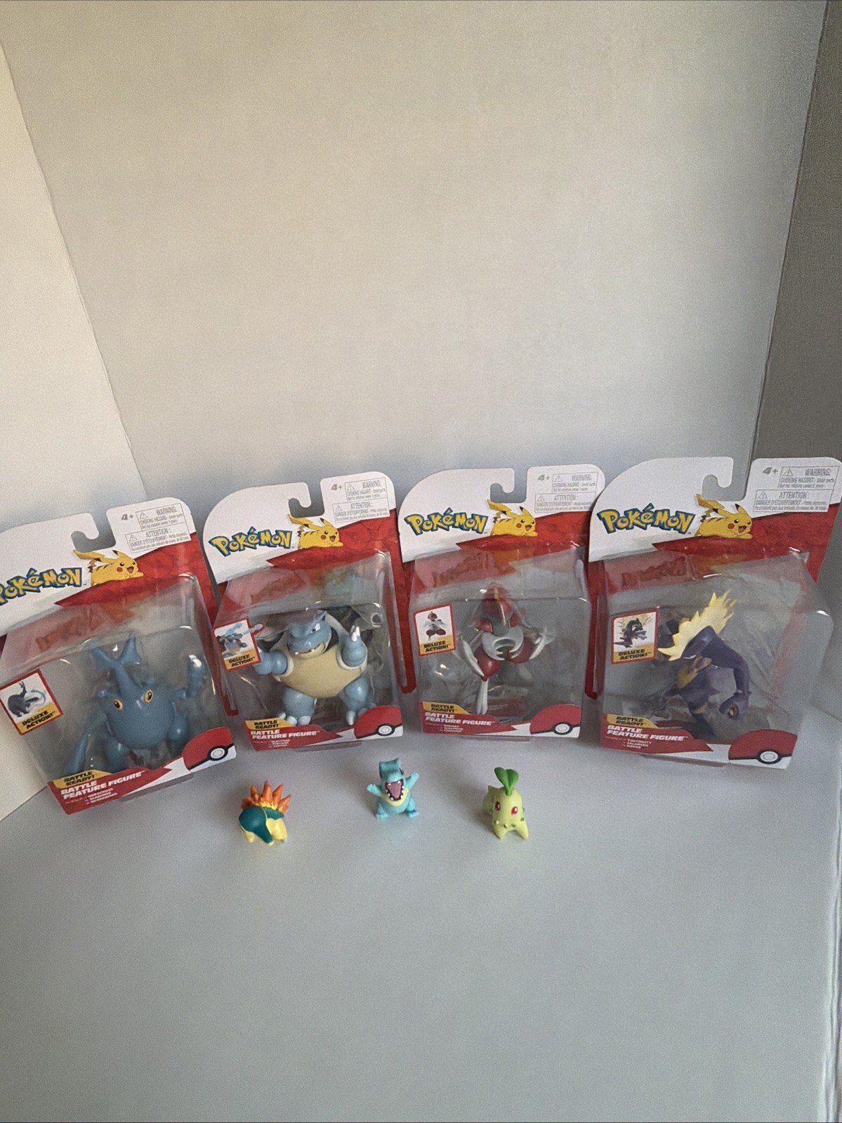Lotto 4 figurine Pokémon Battle nuove BONUS 3 STARTER FIGURE