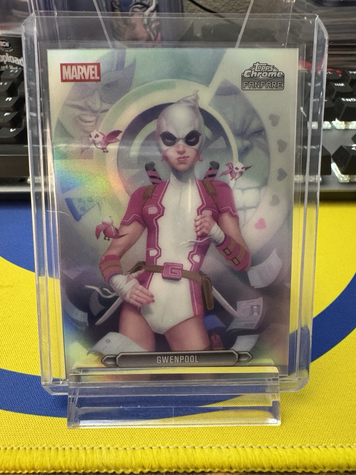 Inserto fanfara 2026 Topps Chrome Marvel Comics Gwenpool #FF-18