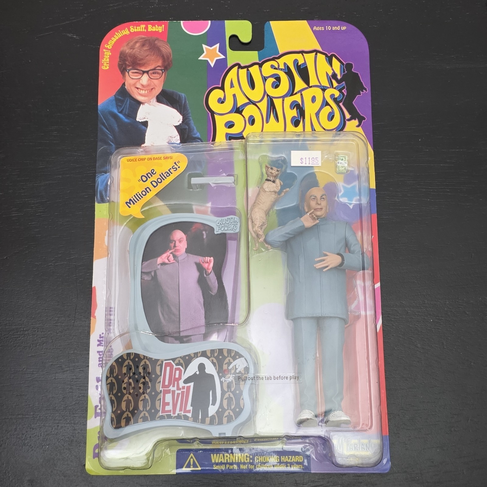 McFarlane Toys Austin Powers Dr. Evil Action Figure Voice Chip con Base per Gatti