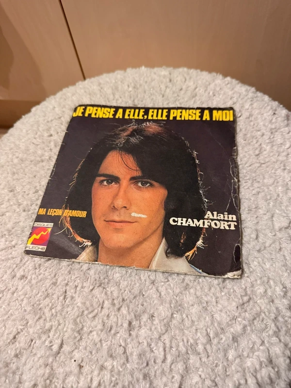 vinyle Alain Chamfort Je pense à elle, elle pense à moi - Ma leçon d’amour 45 tours