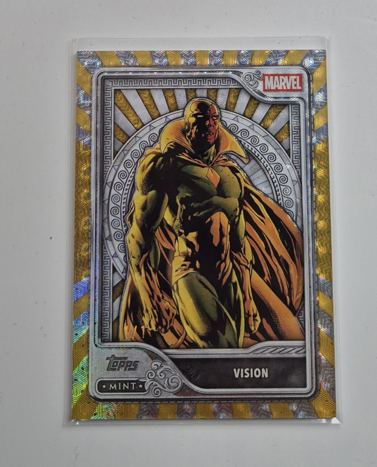 Topps Marvel Mint 2026 | Vision Foilfractor Silver-Tier | 1/1 One of One