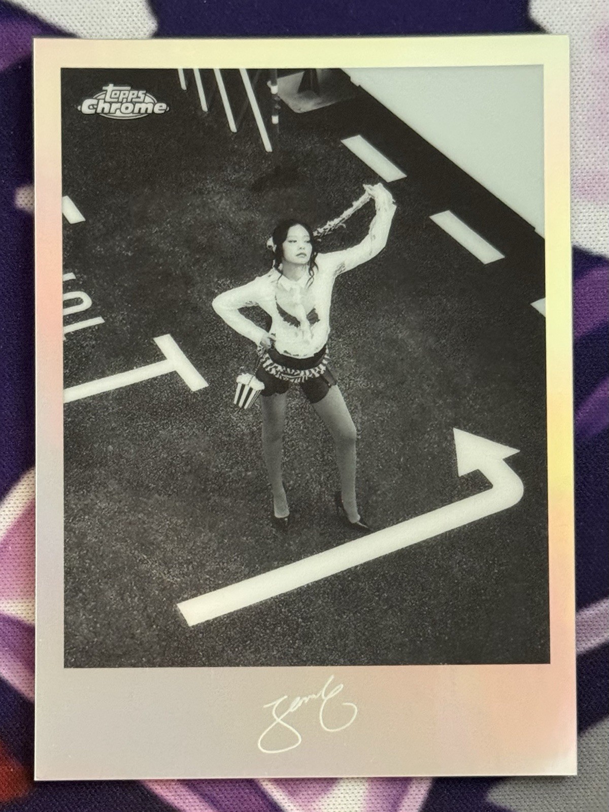2026 Topps Chrome x Jennie Monocromatico Mementos Rifrattore SP MM8 Blackpink K-pop