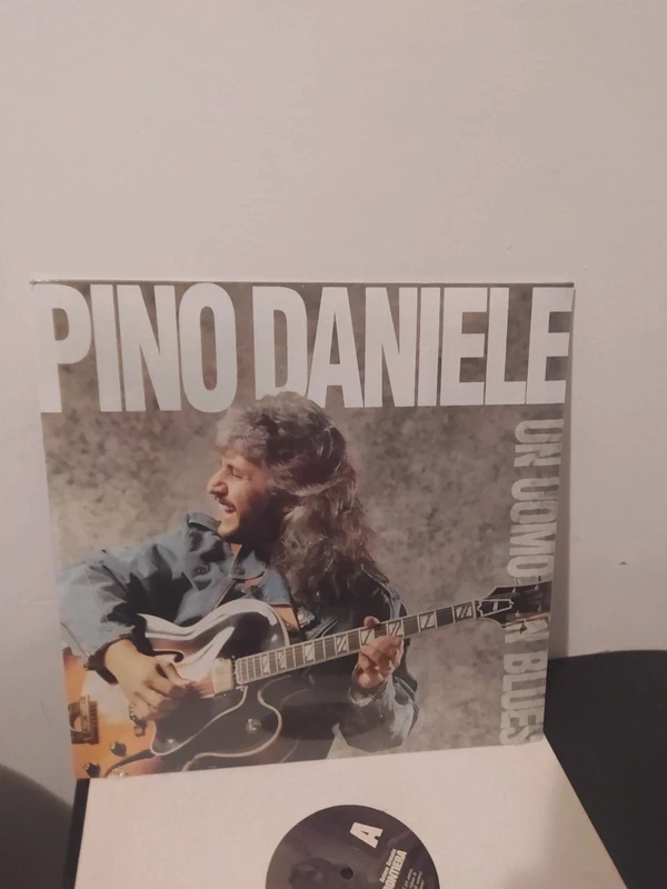 Pino Daniele Un Uomo In Blues