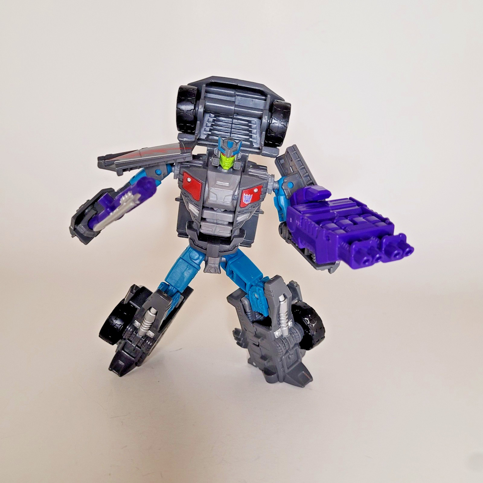 Transformers Generations Combiner Wars Deluxe Class Decepticon Offroad
