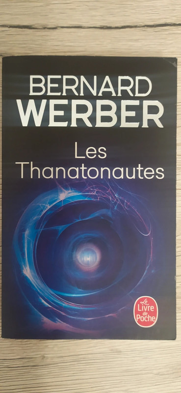 Livre "les thanatonautes"