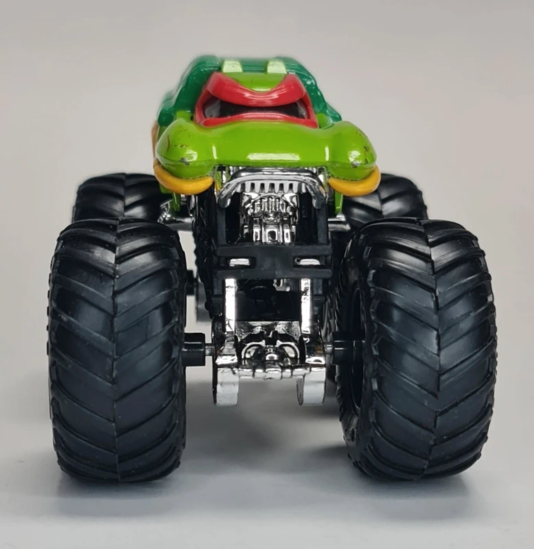 Hot wheels Monster Truck Raphael Tortugas Ninjas 1/64