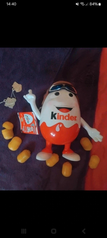 Grand Monsieur Kinder Surprise Aviateur 2014/2015 avec 7 figurines surprises