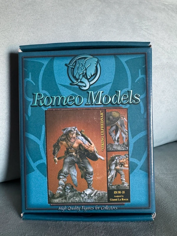 Romeo Models - Viking ulfhednar - 90mm white metal