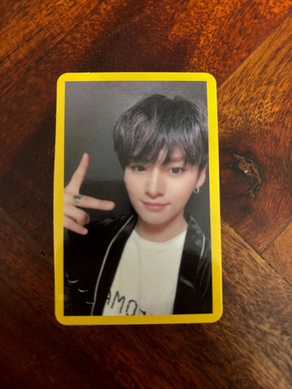 Lee Know Yellow Wood