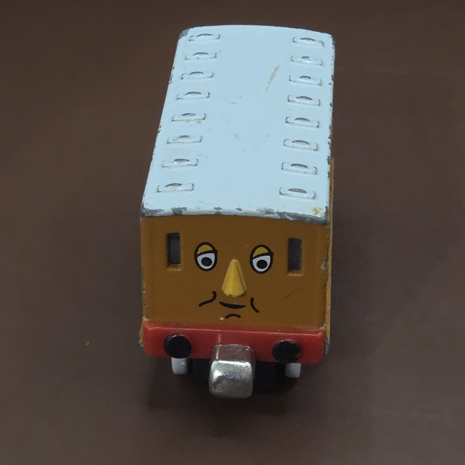 Thomas il treno carabel carrozza auto metallo pressofuso take play serbatoio magnetico