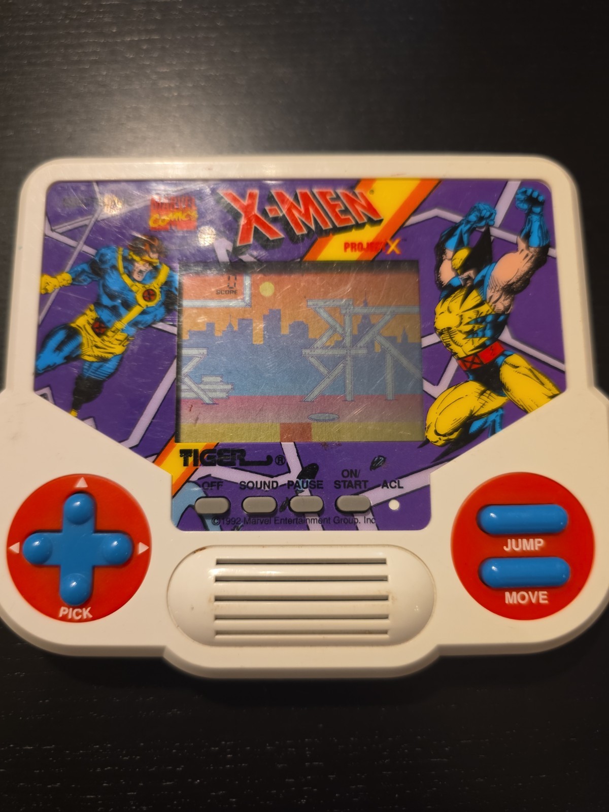 Marvel Comics X-Men LCD Handheld Game WORKS 1988 TIger Electronics