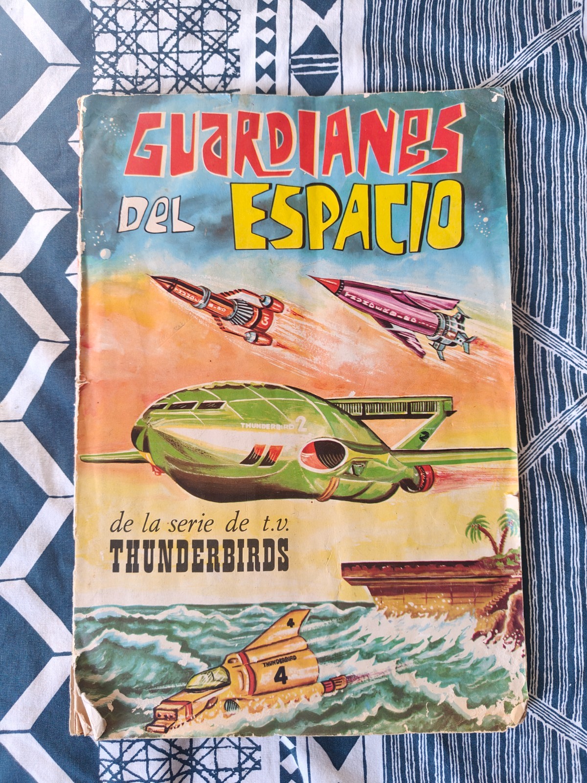 Vintage Thunderbirds Sticker Album 1967 Gerry Anderson Fher Spain Near Complete
